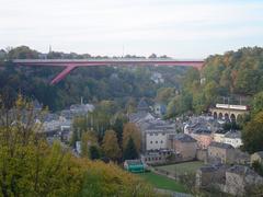  zdj�cie: luxemburg-mostnowy [127.7 KB]